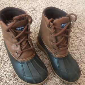 Boys Sperry duck boots